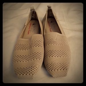 Bob's memory foam shoes